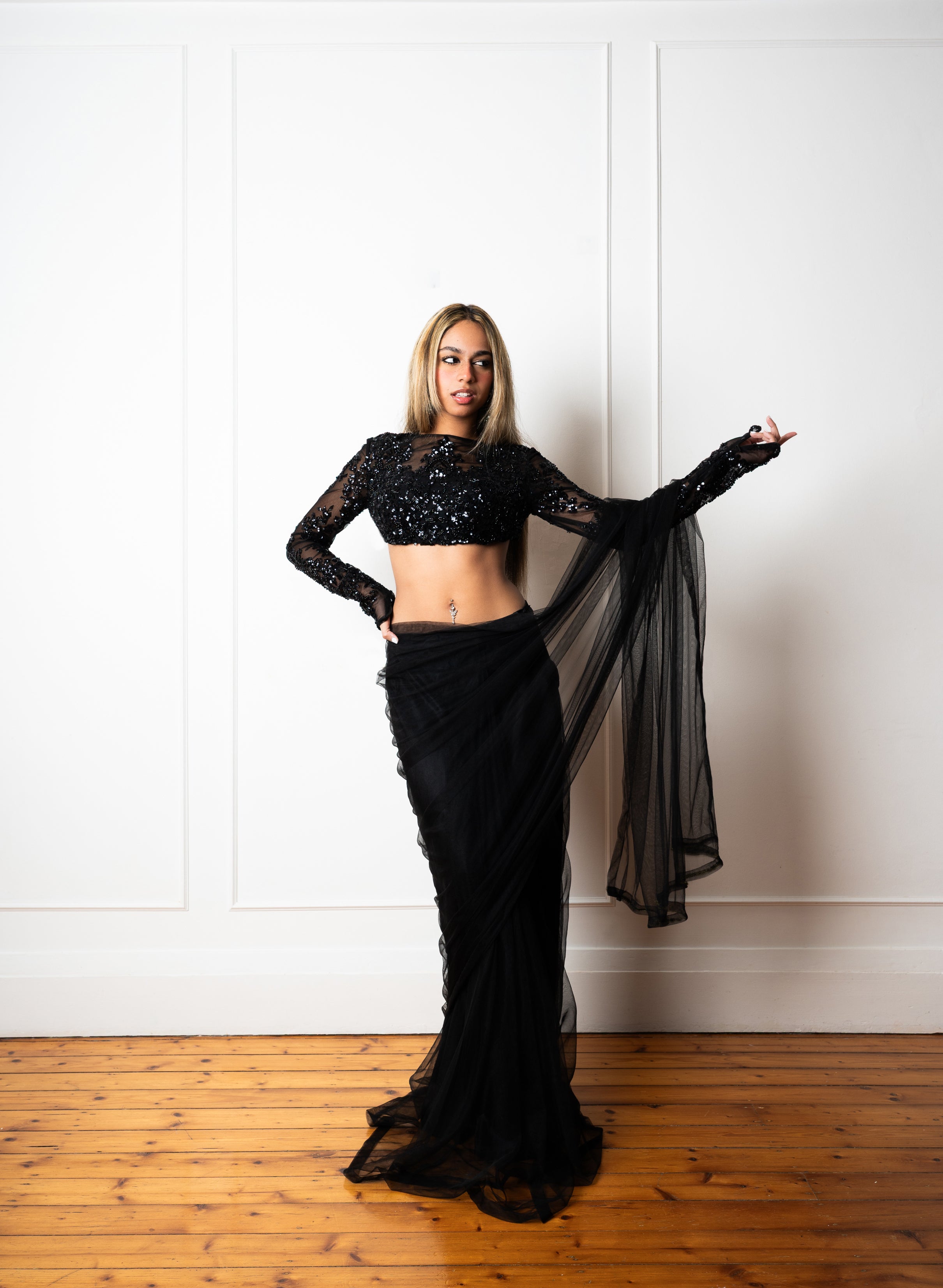 Embroidery Blouse & Tulle Pre-Pleated Sari (Set)